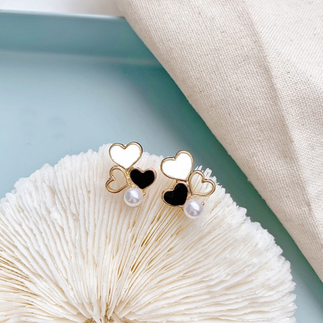 Two tone heart shape earring