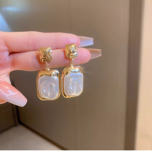 Square drop earrings