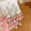 Lightweight Bow And Pearls earrings
