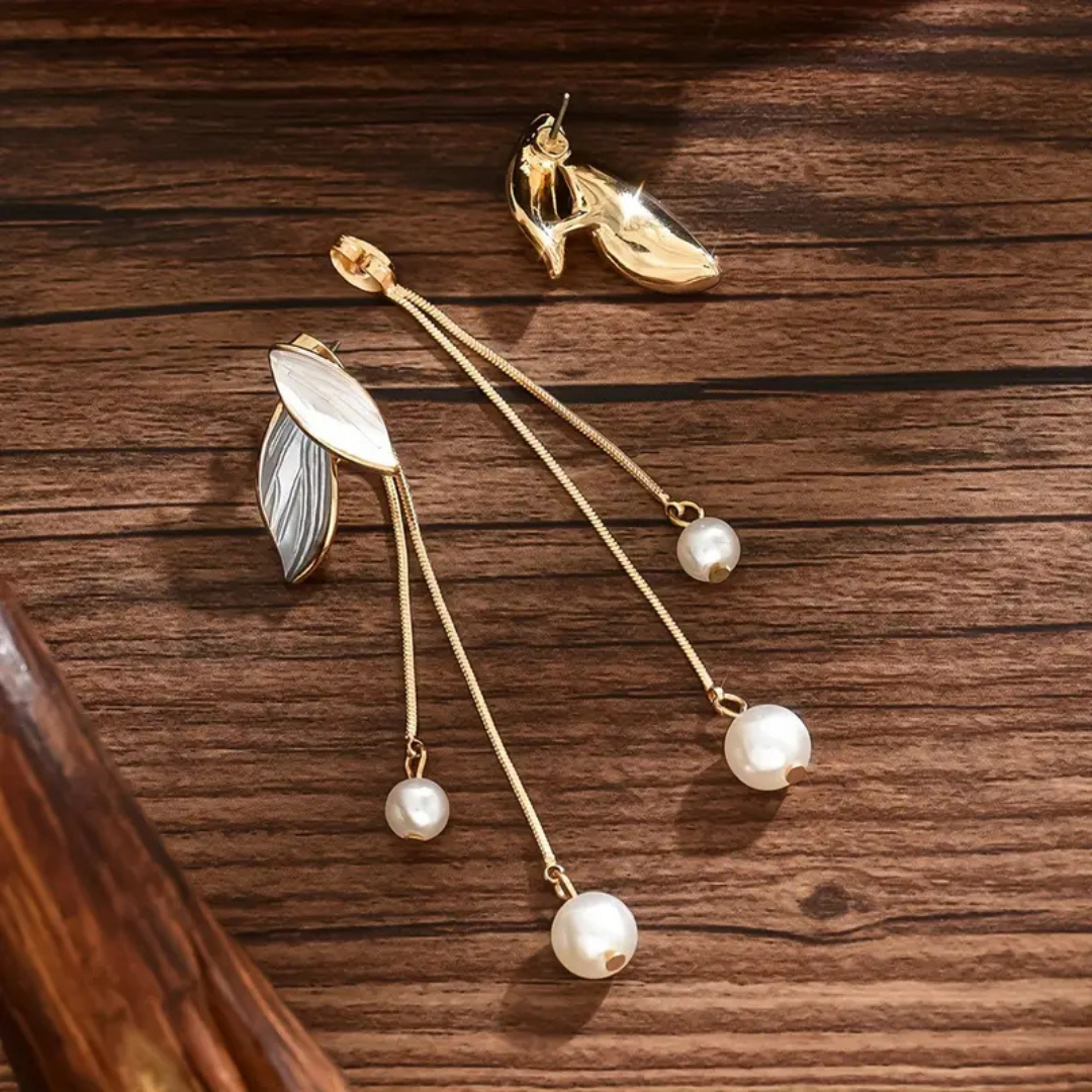 Elegant Leaf Shaped Pearl Earrings