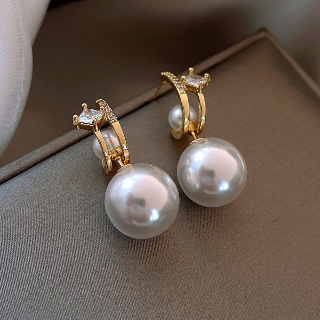 Pearl drop earrings