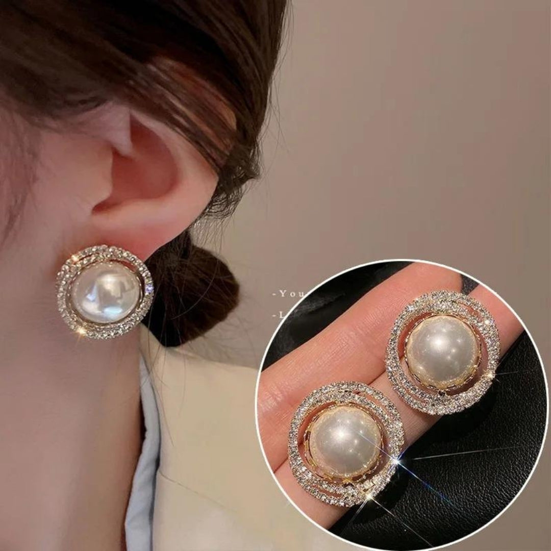 Spiral pearl earrings
