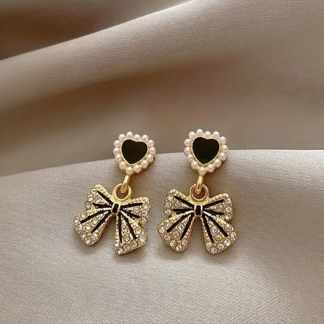 Black Pearl Heart Bow Earring