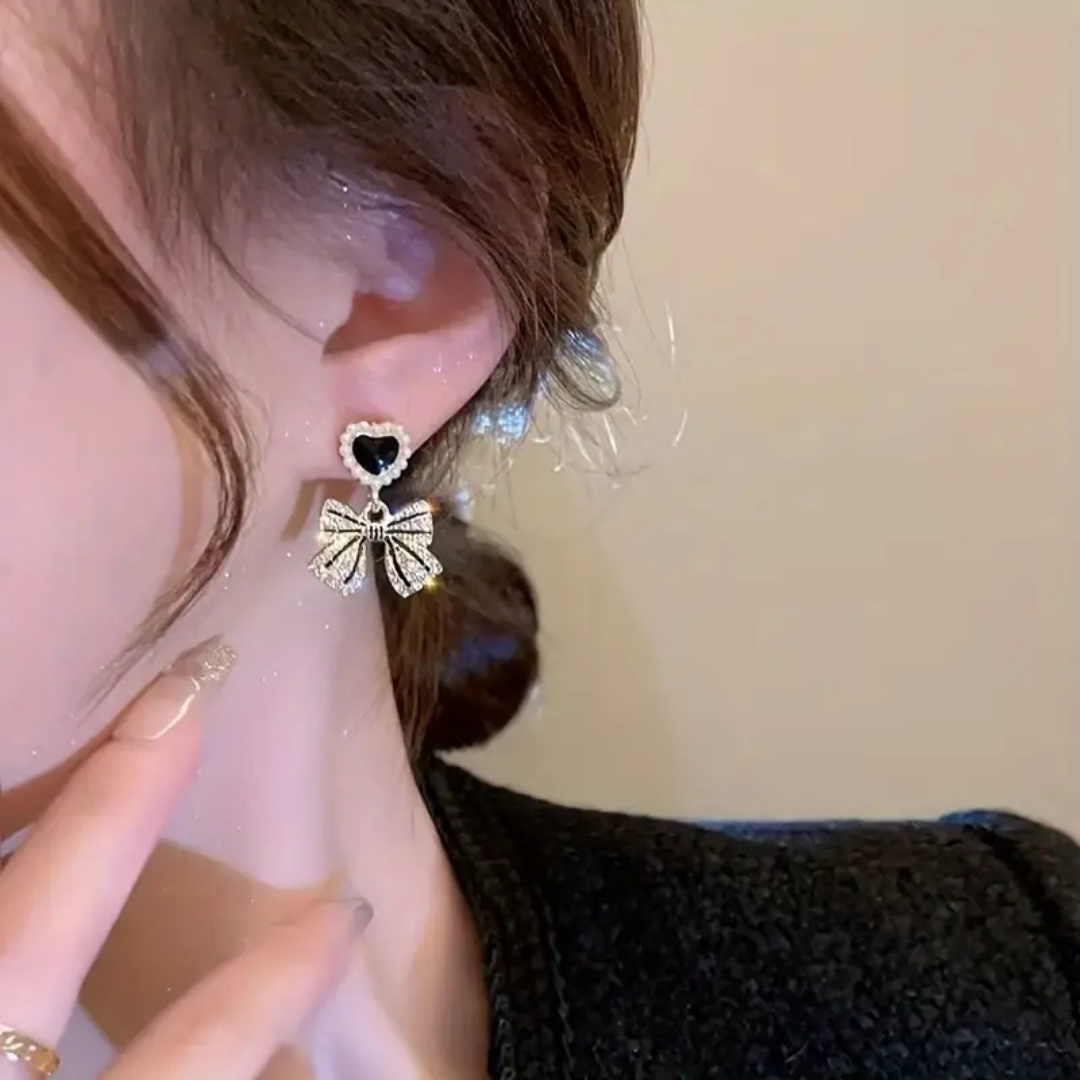 Black Pearl Heart Bow Earring