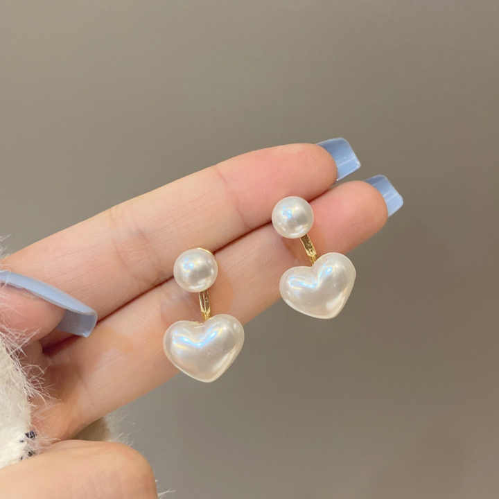 Love Heart Pearl Stud earrings