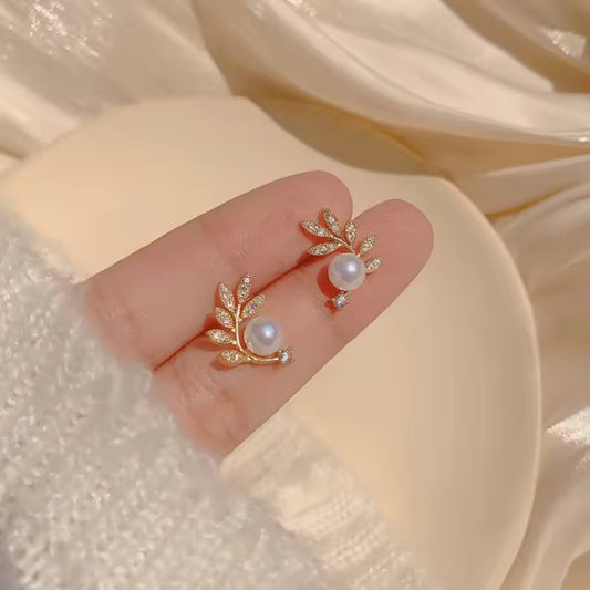 Crystal Sparking Leaf Earrings
