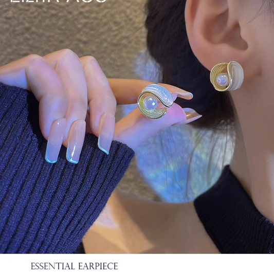 Elegant pearl earrings