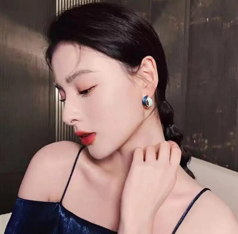 Blend Color Stud Earrings