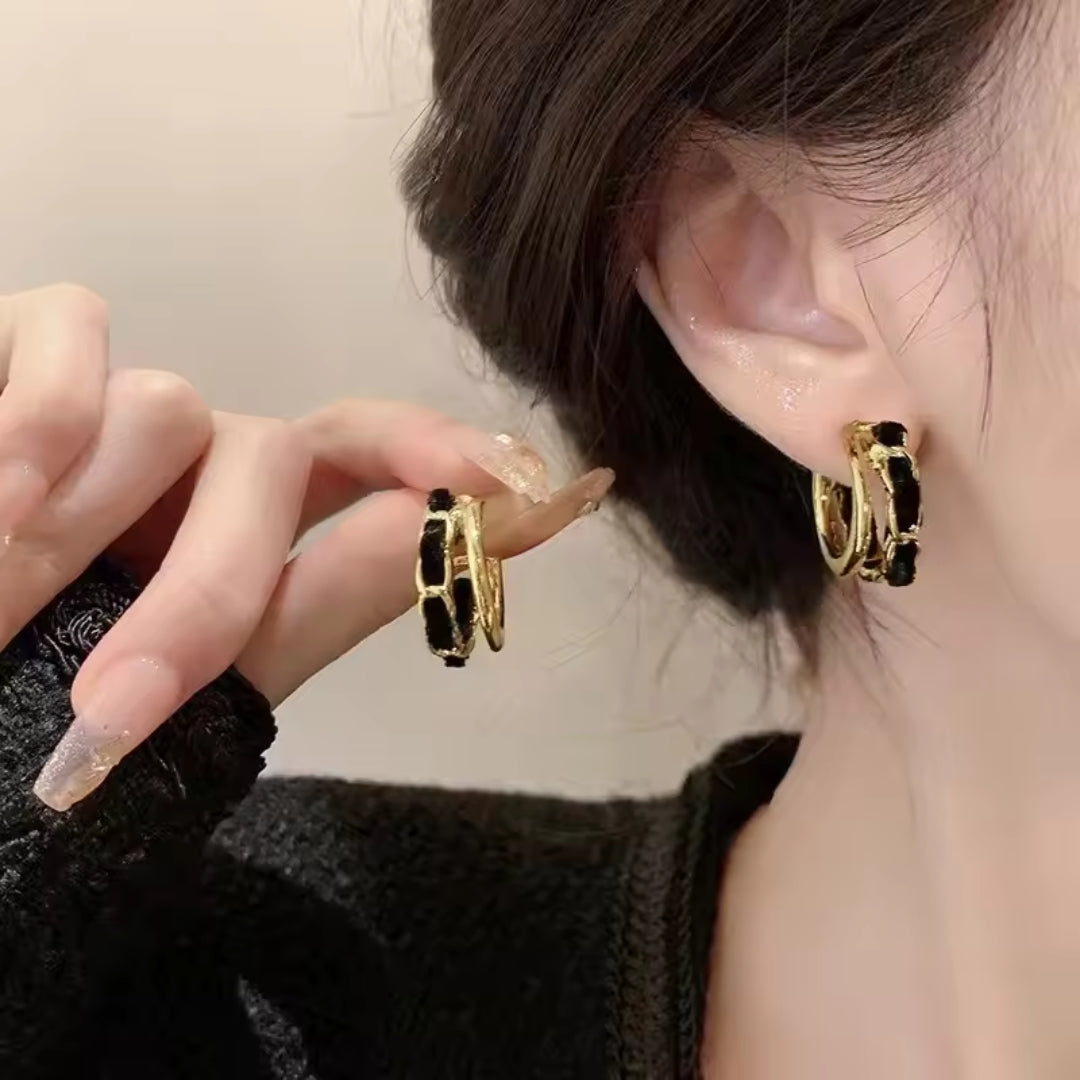 Black Circle Earrings