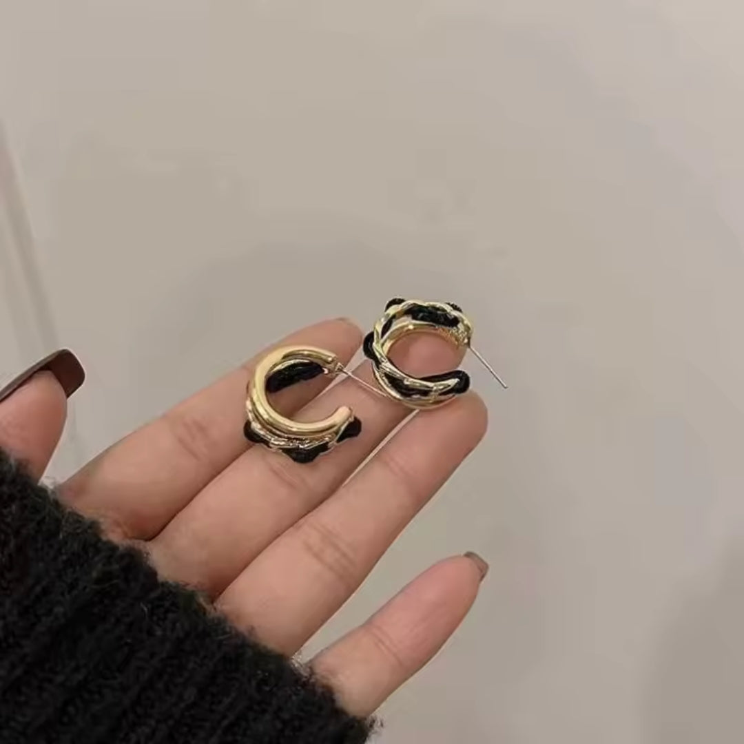 Black Circle Earrings