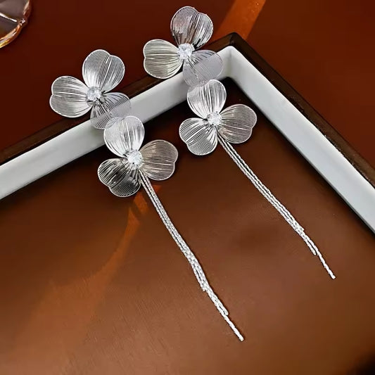 Silver clover Earrings