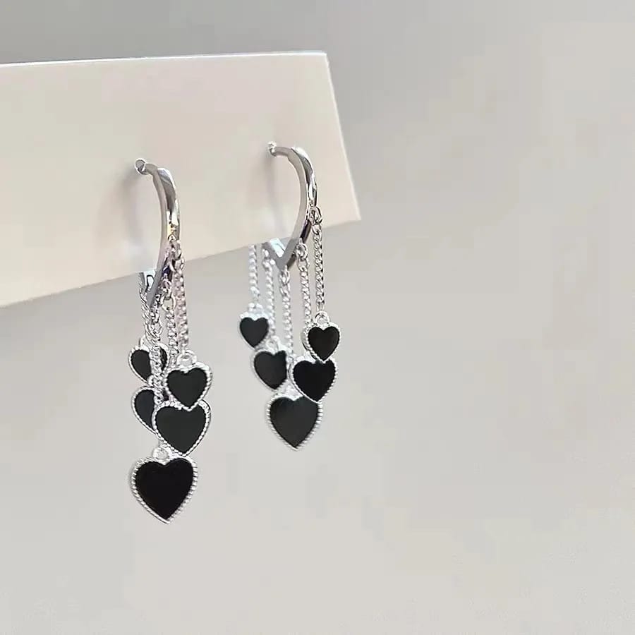 Creative Black Love Tassel Earrings