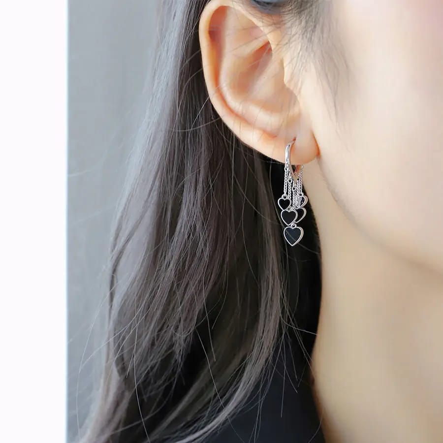 Creative Black Love Tassel Earrings