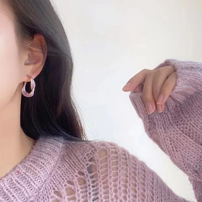 Twisted Art Line Purple Earrings