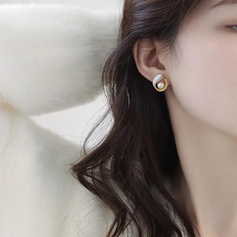 Timeless Pearl Wave Earrings