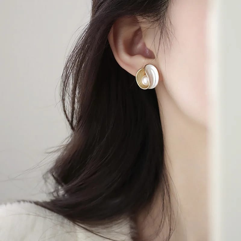 Timeless Pearl Wave Earrings