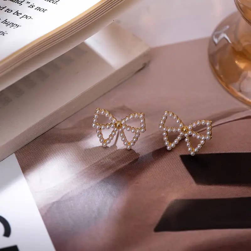 Pearl Earrings Geometrical Cross Metal