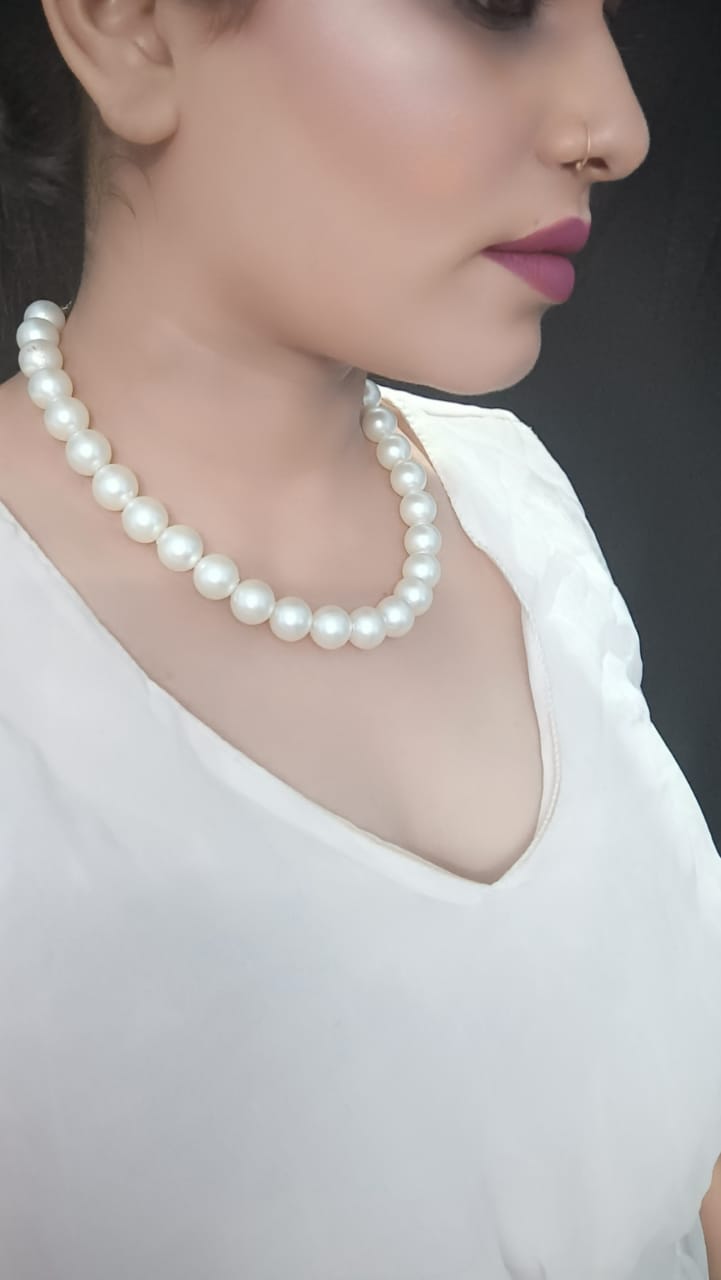 Pearl Pendant Necklace