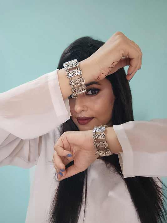 Silver stylish Bracelet & Bangles