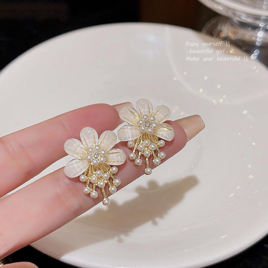 White Pearl Flower Earrings