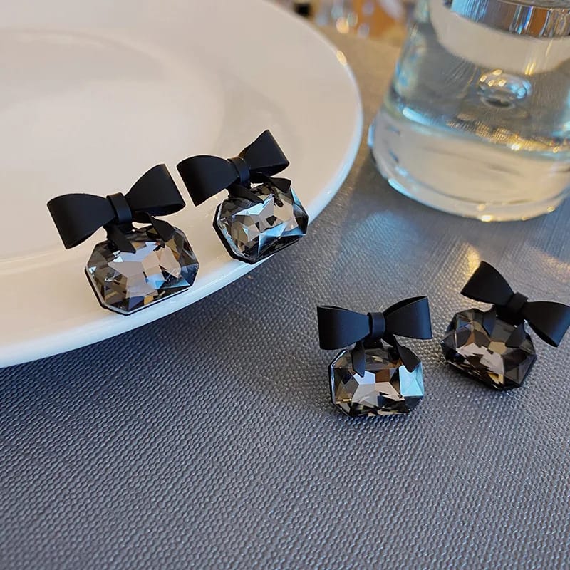 Beautiful black crystal earrings