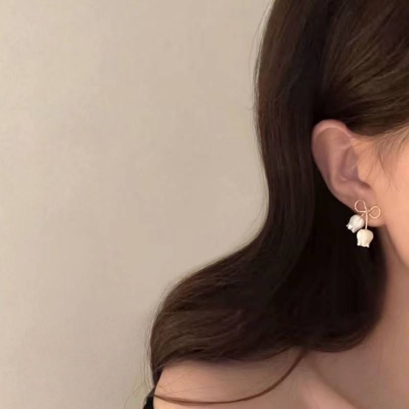 Bow lookalike Earrings