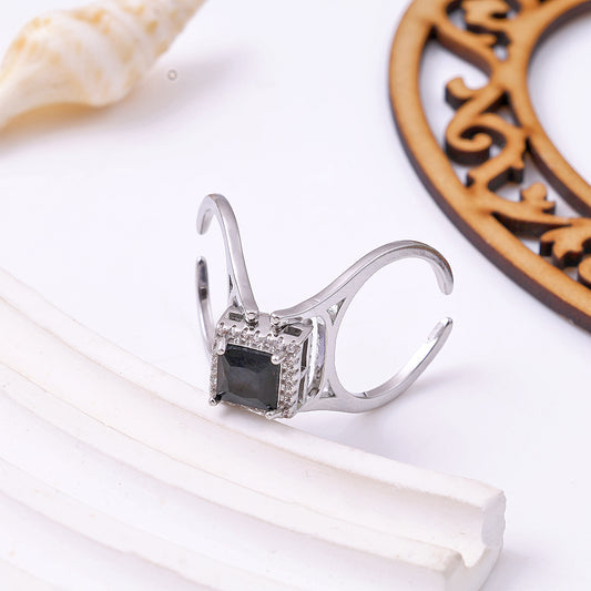 Dual Flip Black/White Adjustable Ring