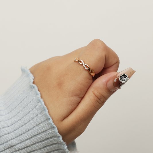 Golden Crossover Brilliance Ring